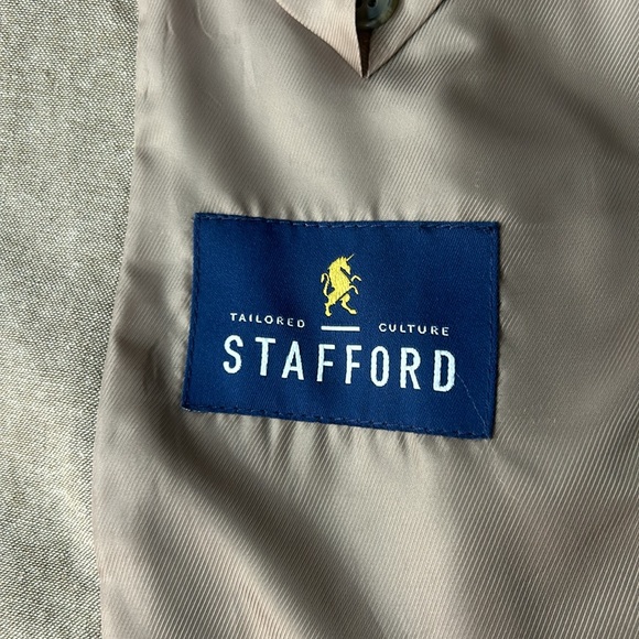 Men’s Sport Coat. 52R. Stafford Classic Fit. - Picture 3 of 3
